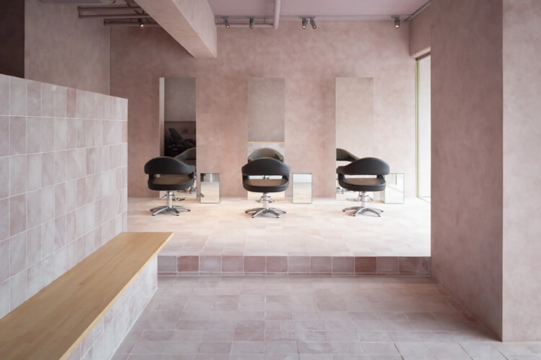 Lula Hair Salon, Osaka, Japan