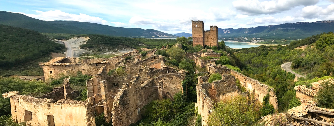 Revamp of the village of Ruesta (Zaragoza)