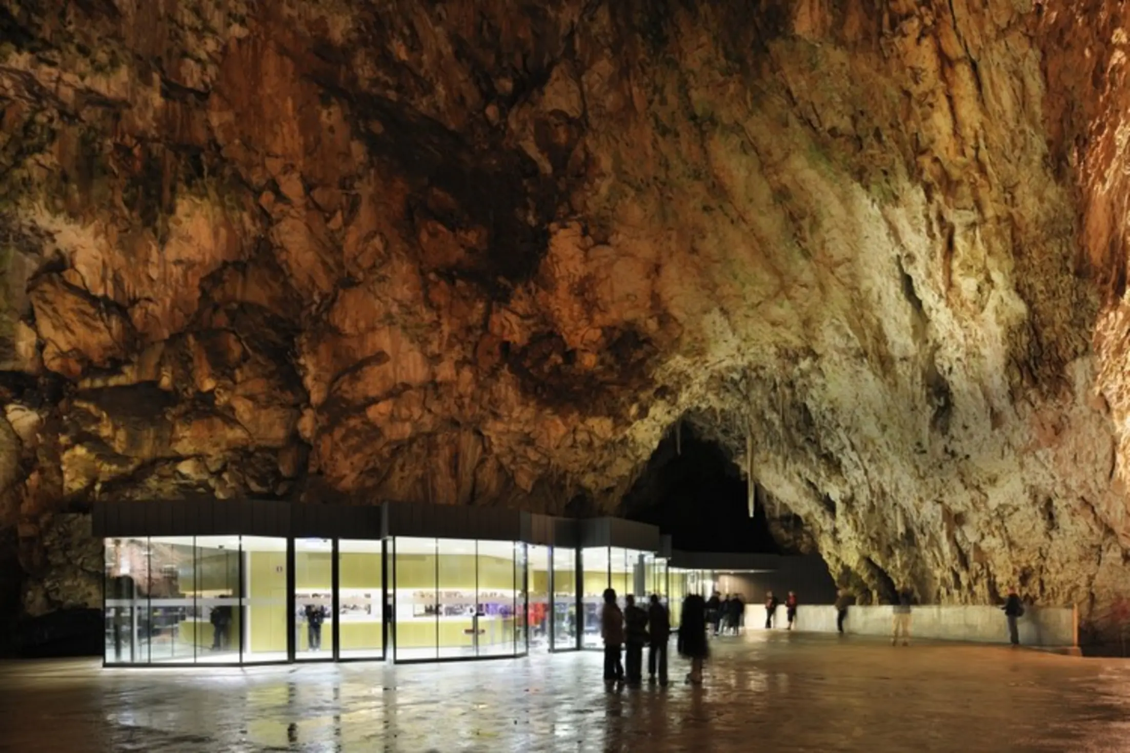Exhibition and Retail Pavillion in the Concert Hall in the Postojna Cave, Postojna, Slovenia