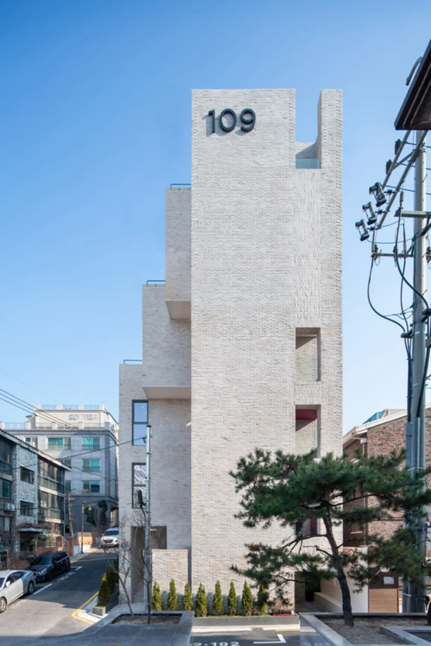 NONHYEON 109 Office and Apartment Building, Gangnam-Gu, South Korea