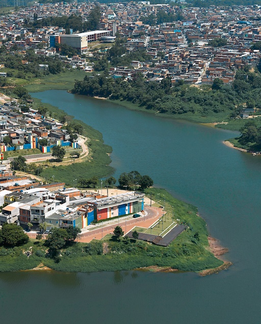 Cantinho do Céu Urbanization