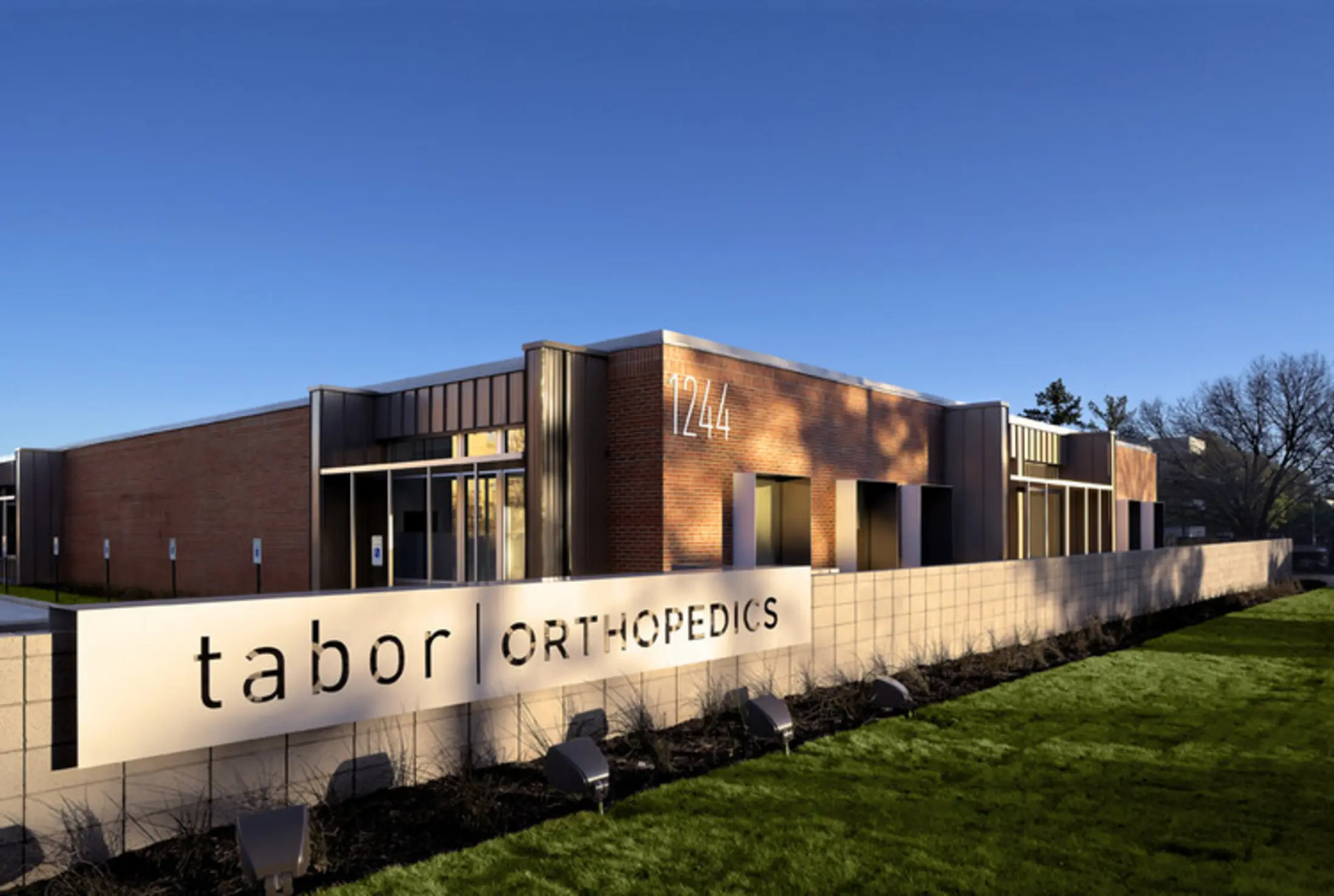 Tabor Orthopedics, Memphis, United States