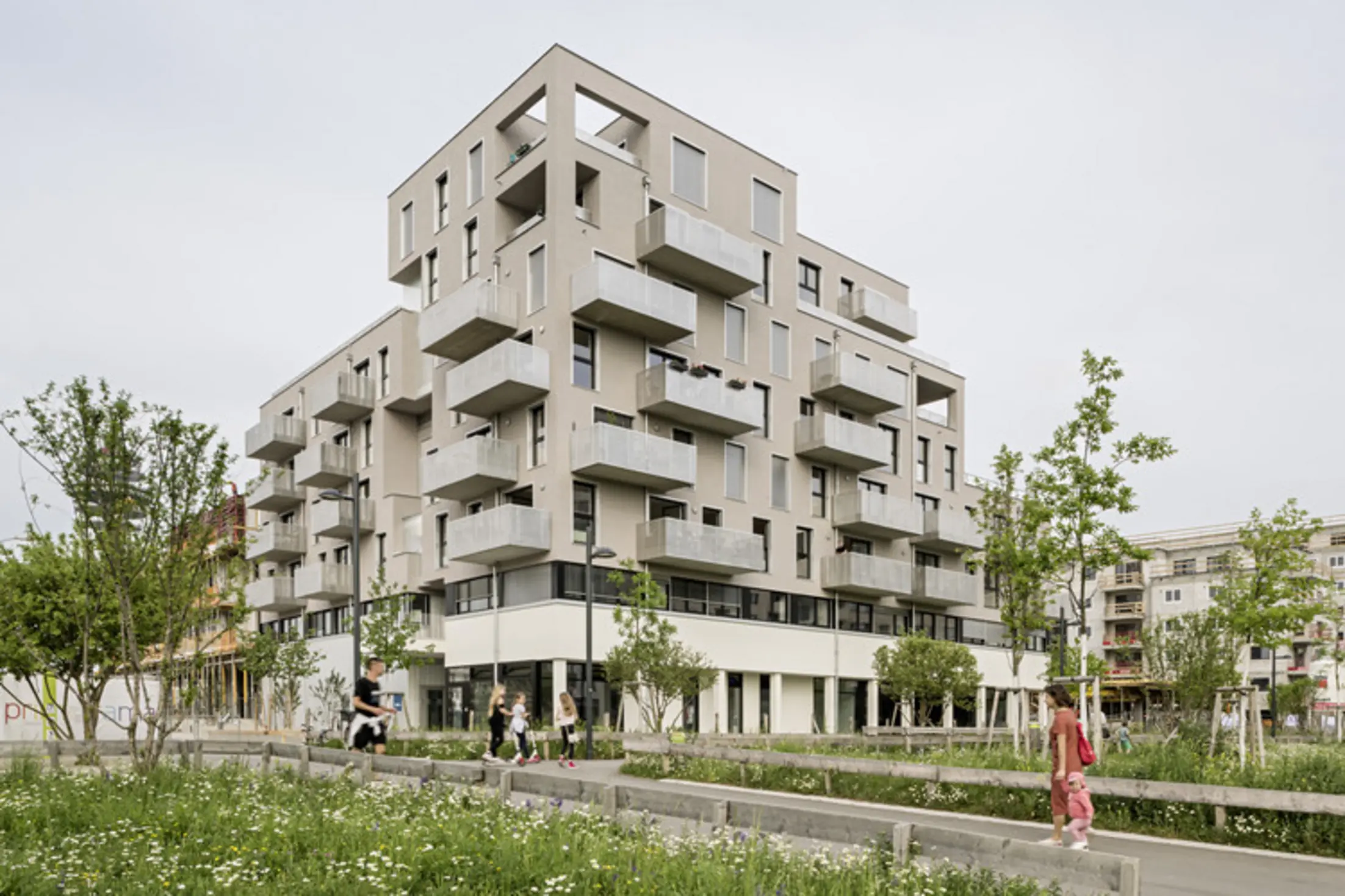 The House by the Park, Viena