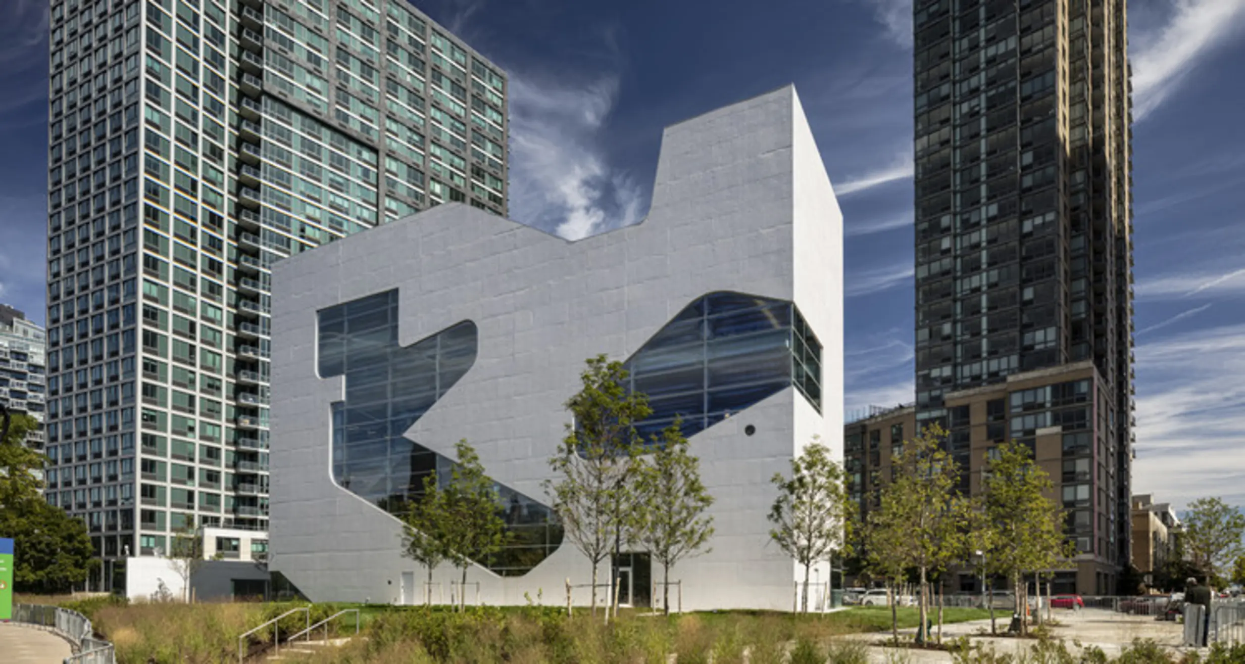 Hunters Point Library, Queens, United States