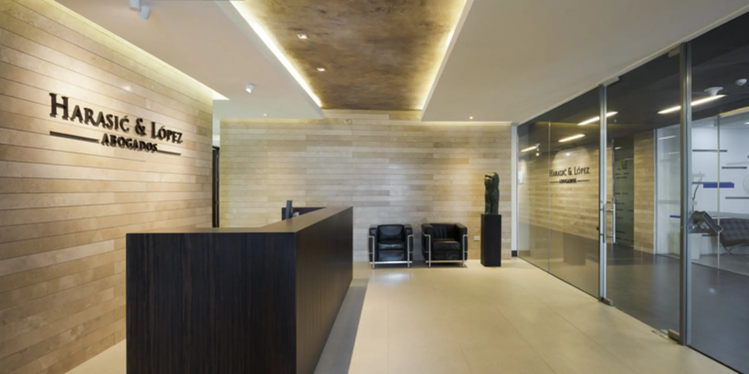 Harasic & López Headquarters, Las Condes, Chile