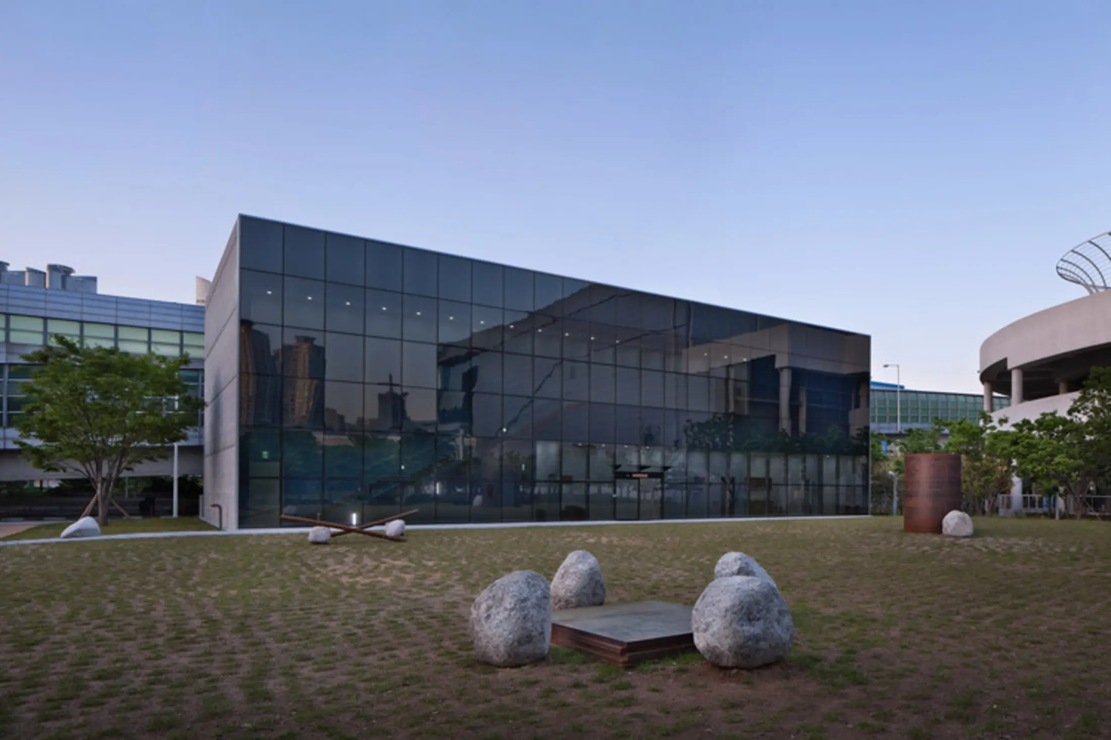 Space Lee Ufan, Busan, South Korea