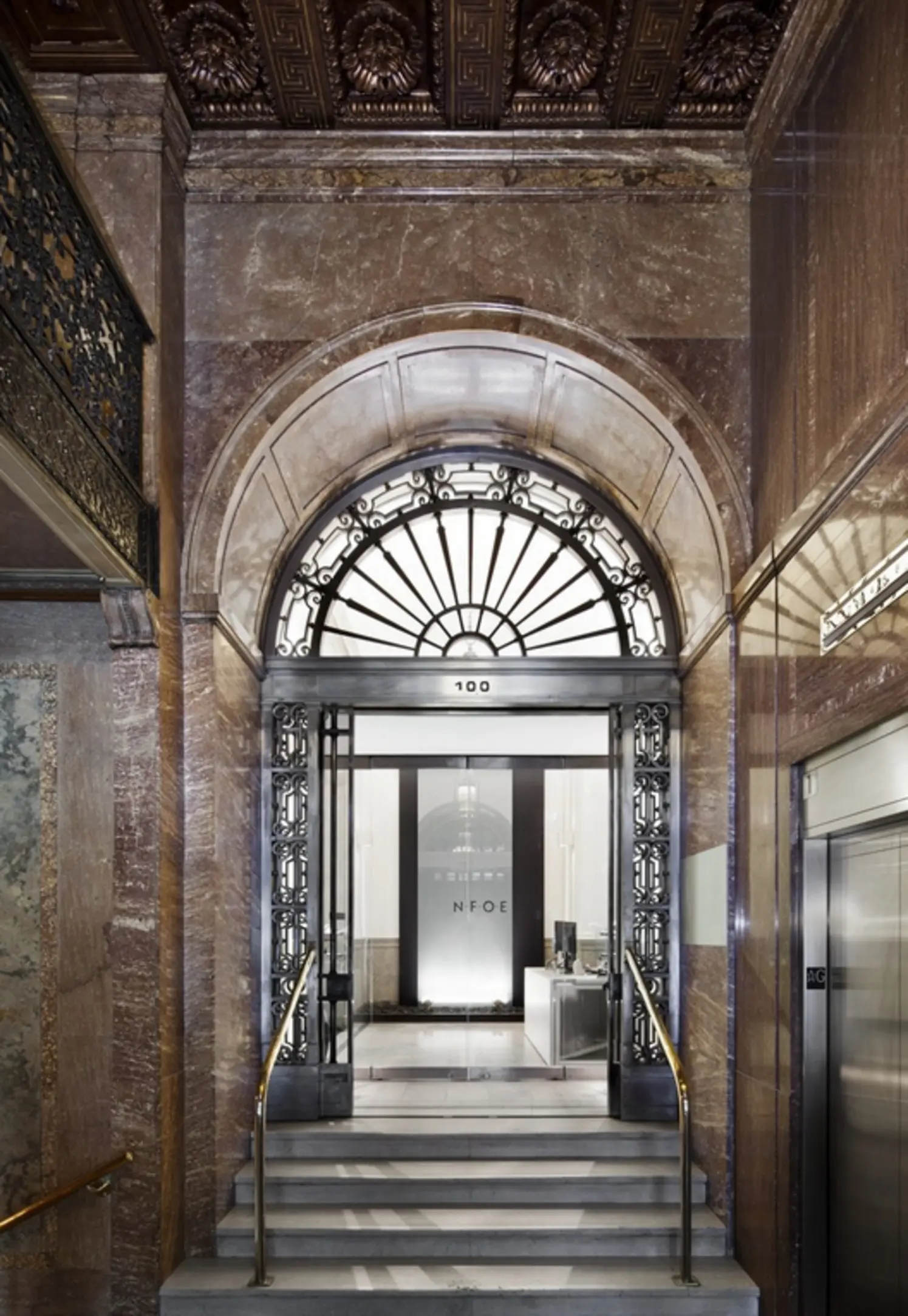 Bureau 100, Montreal, Canada