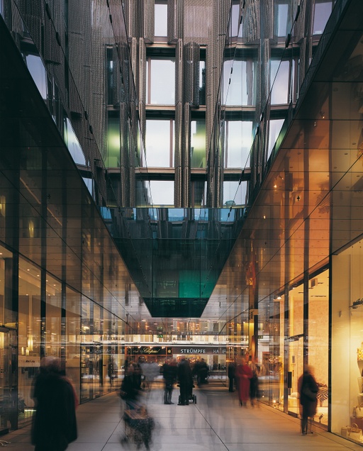 Commercial Gallery Fünf Höfe