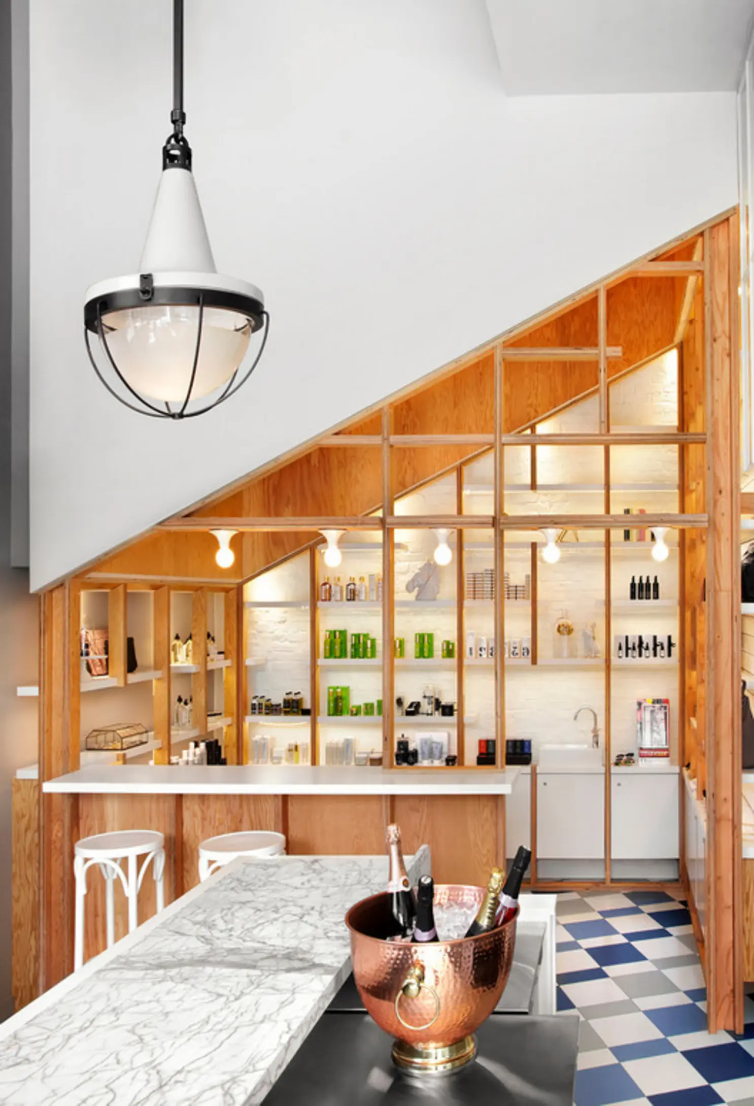 Her Majesty’s Pleasure, Toronto, Canada