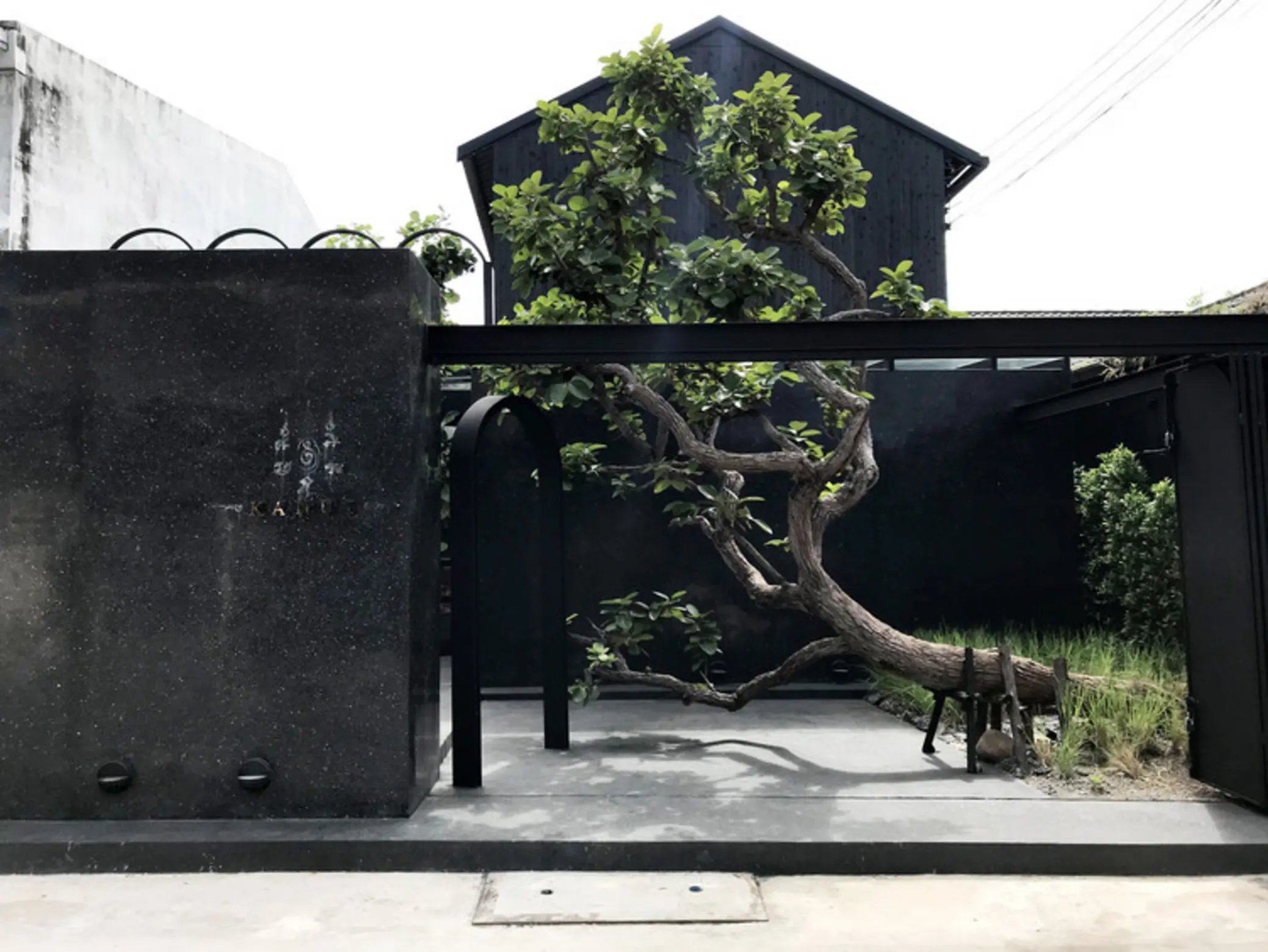 Kanut House Cafe, Thailand