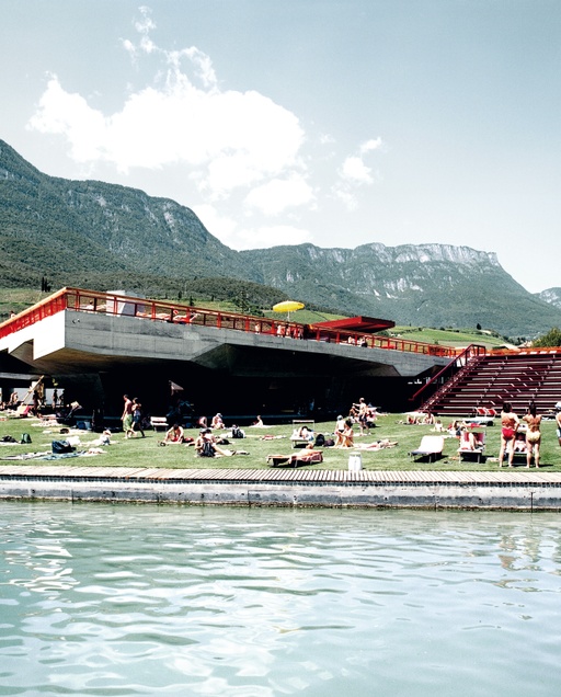 Pools in Caldaro sulla Strada