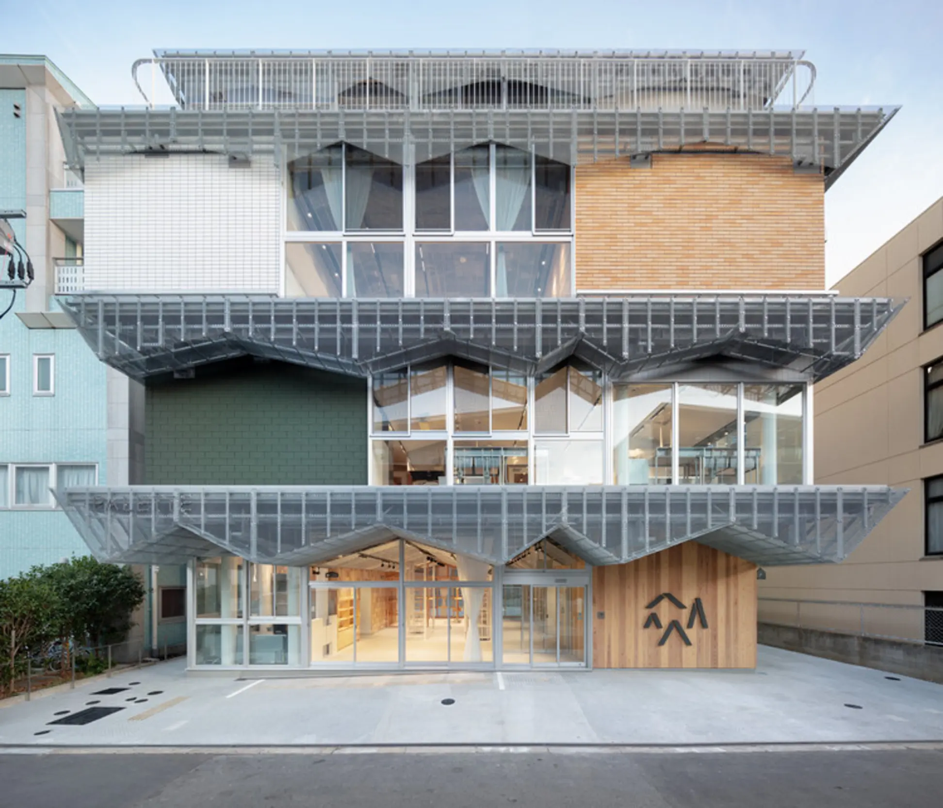 PALETTE Workspace for Continuous Employment, Osaka, Japan
