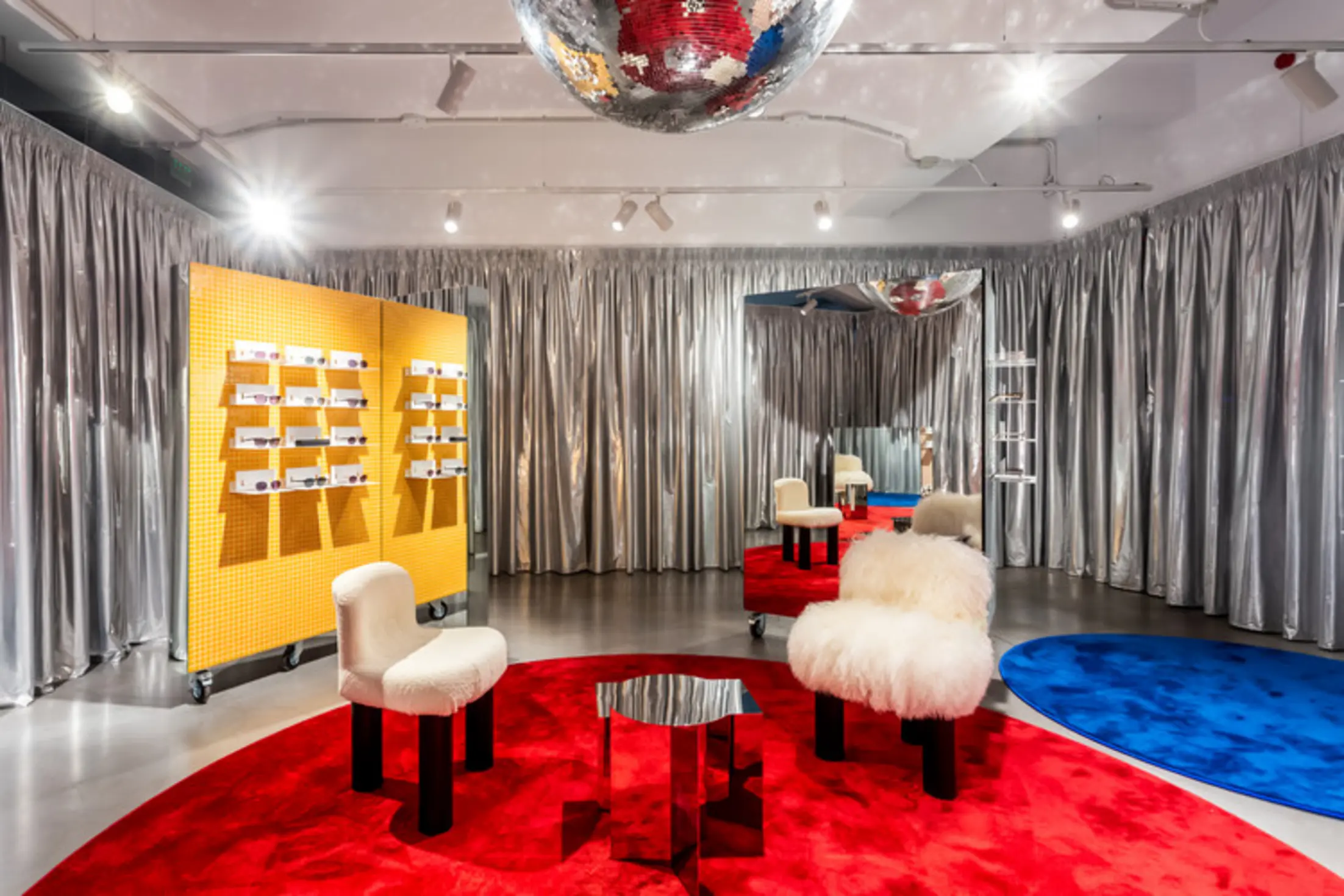 Lunet Signature Store, Bucharest, Romania