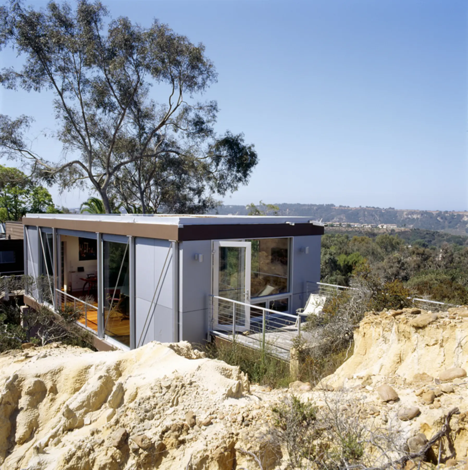 Artist Bridge Studio, San Diego, United States