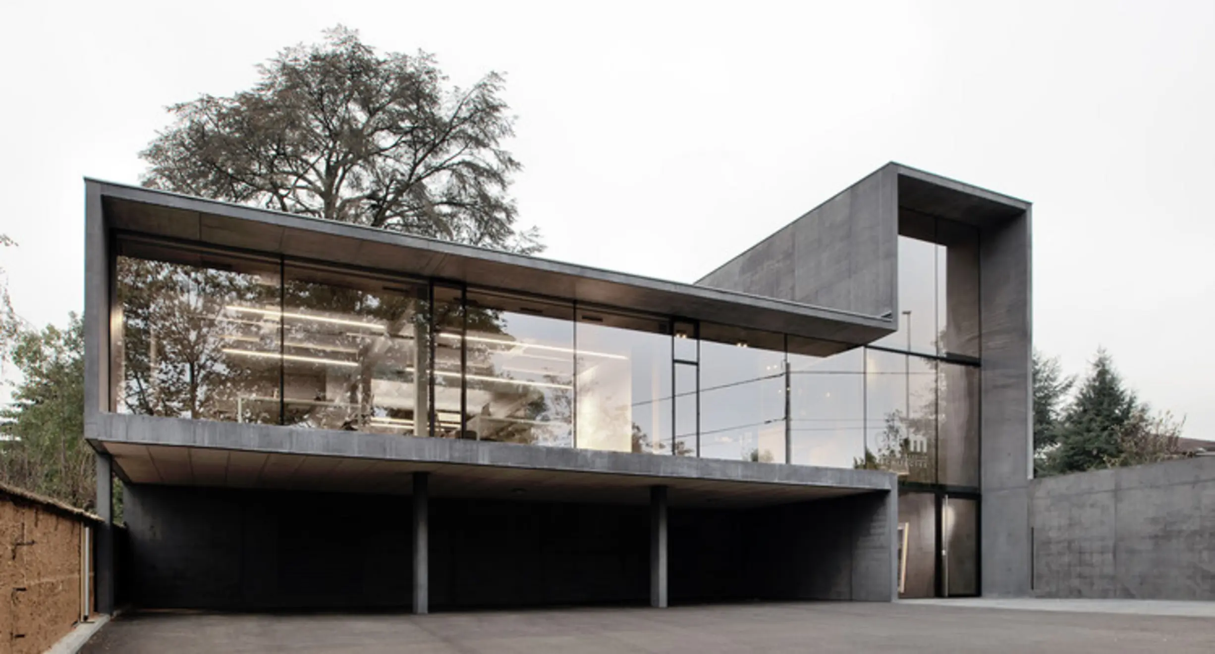 AUM Pierre Minassian Offices, Lyon, France