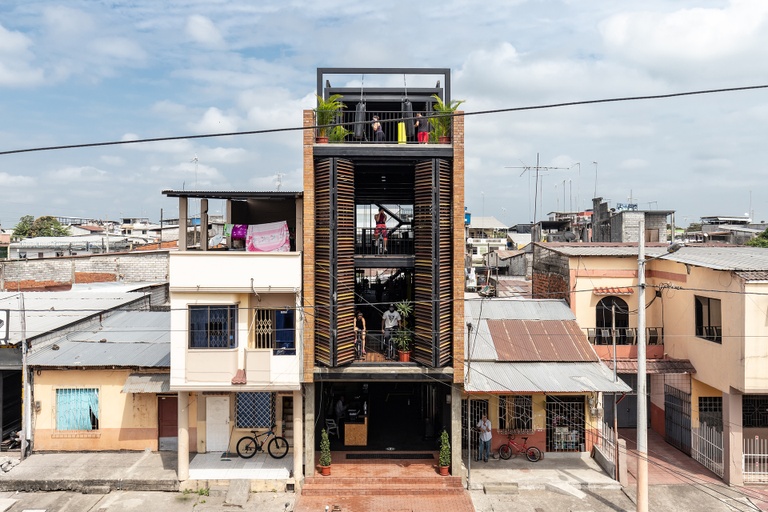 Bardales gym in Babahoyo