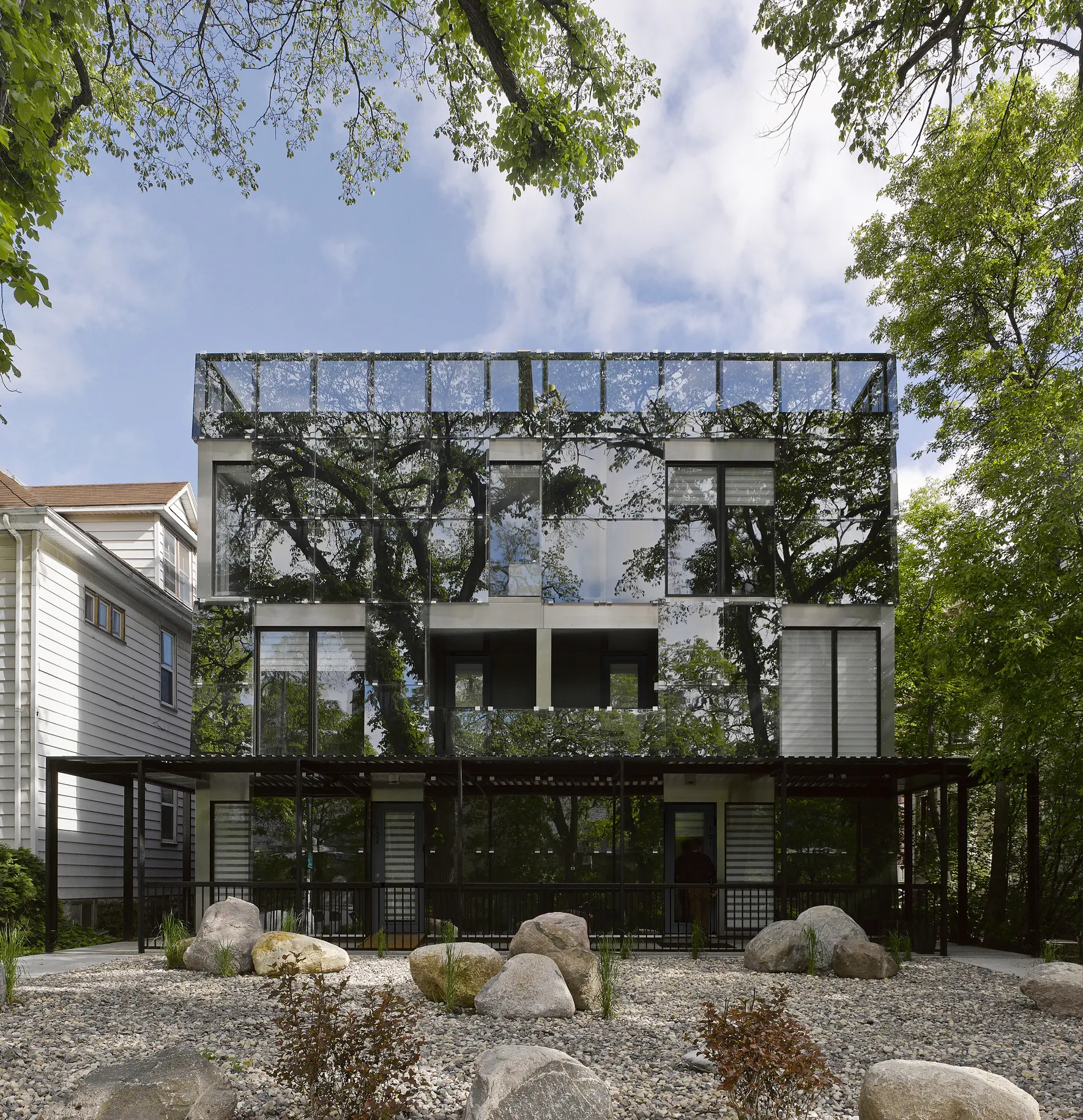 548 Stradbrook Condominiums, Winnipeg, Canada