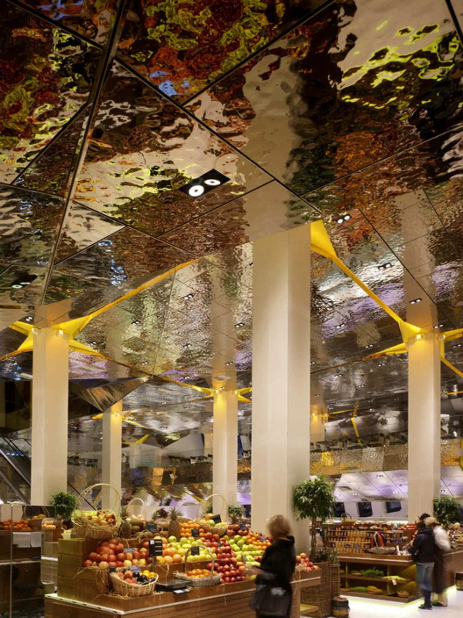 Tsvetnoy Central Market, Moskva, Russia