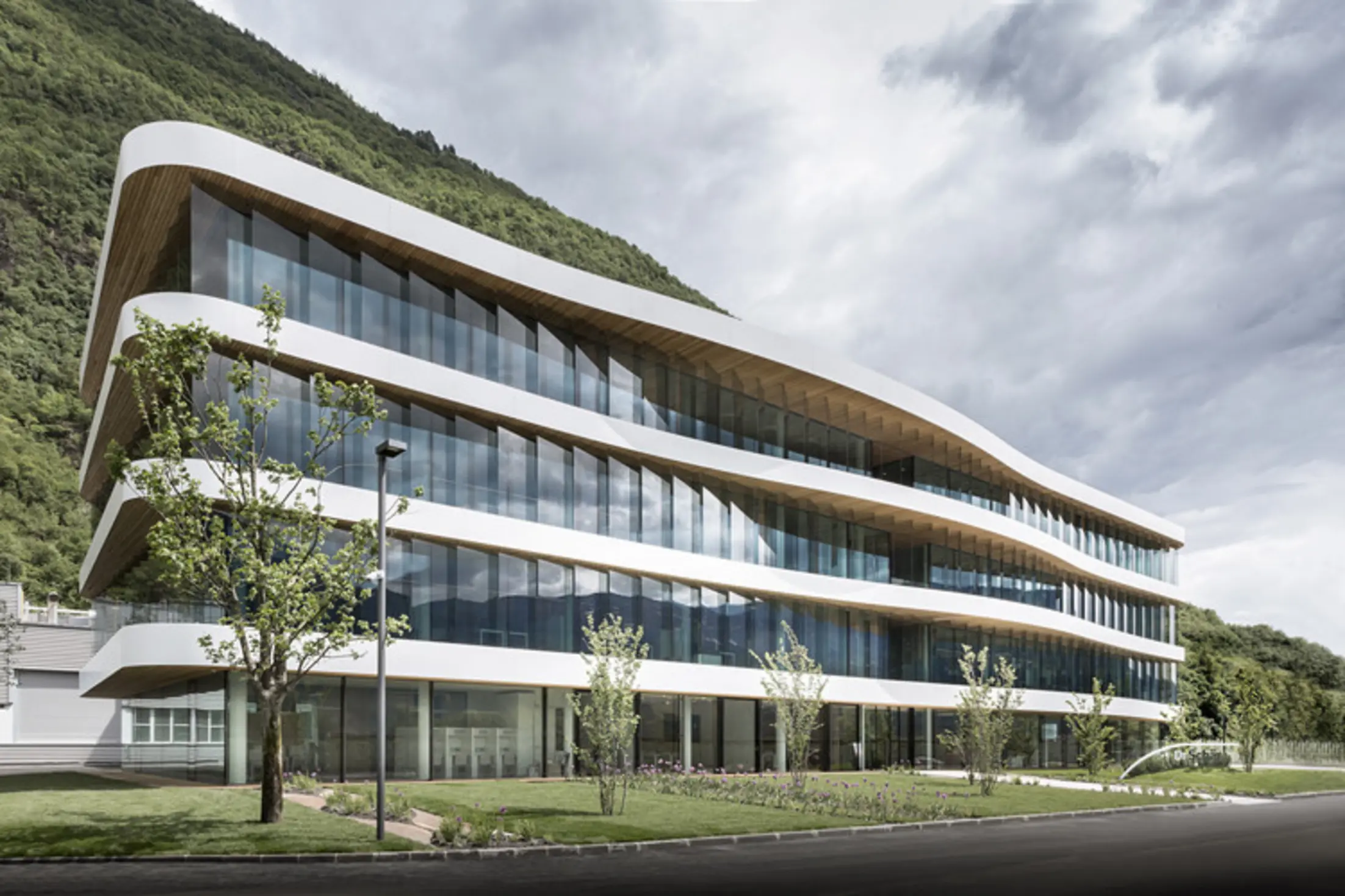 Schaer Headquarter, Burgstall