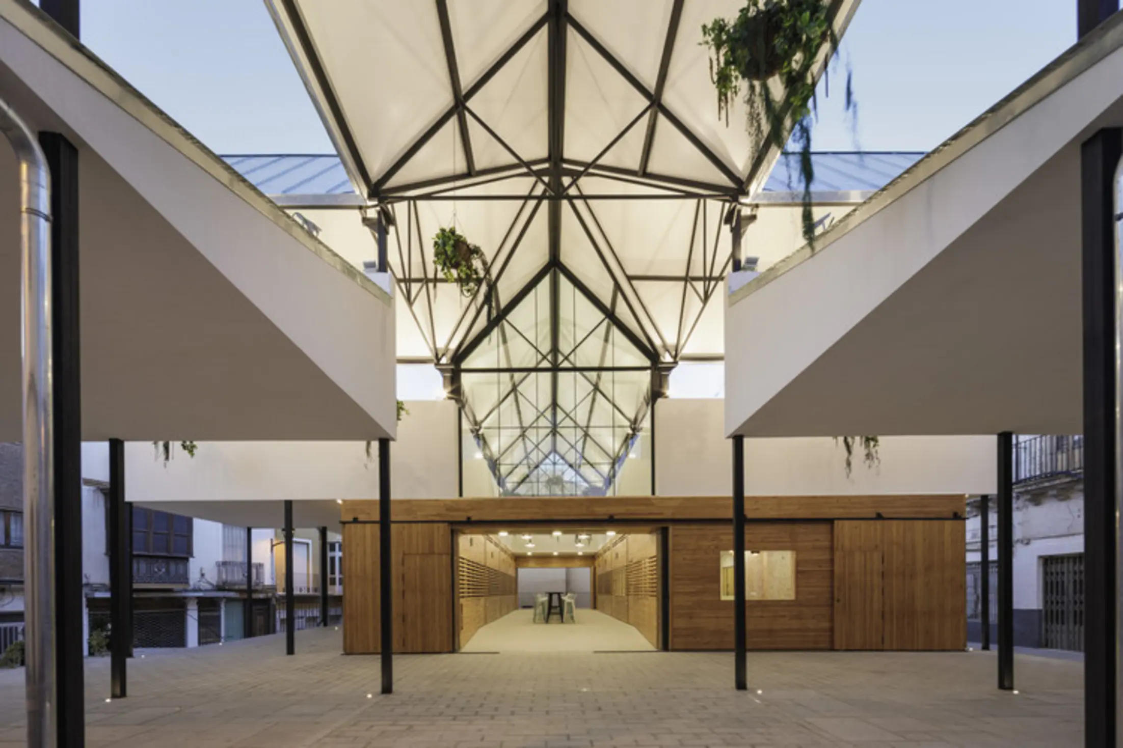 Municipal Food Market and Youth Center Rehabilitation, Baza, Spain