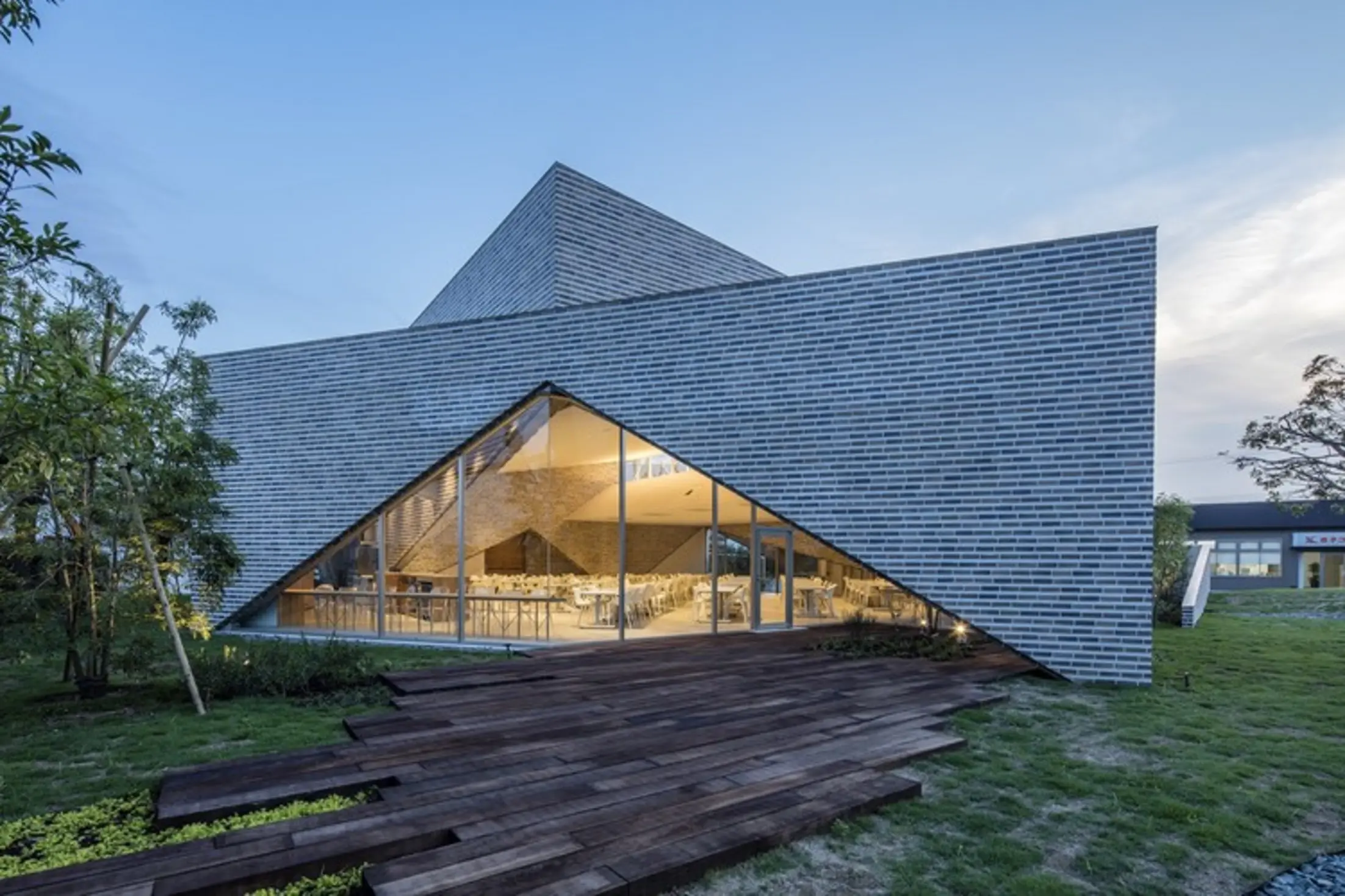 Roseroc, Hamamatsu, Japan