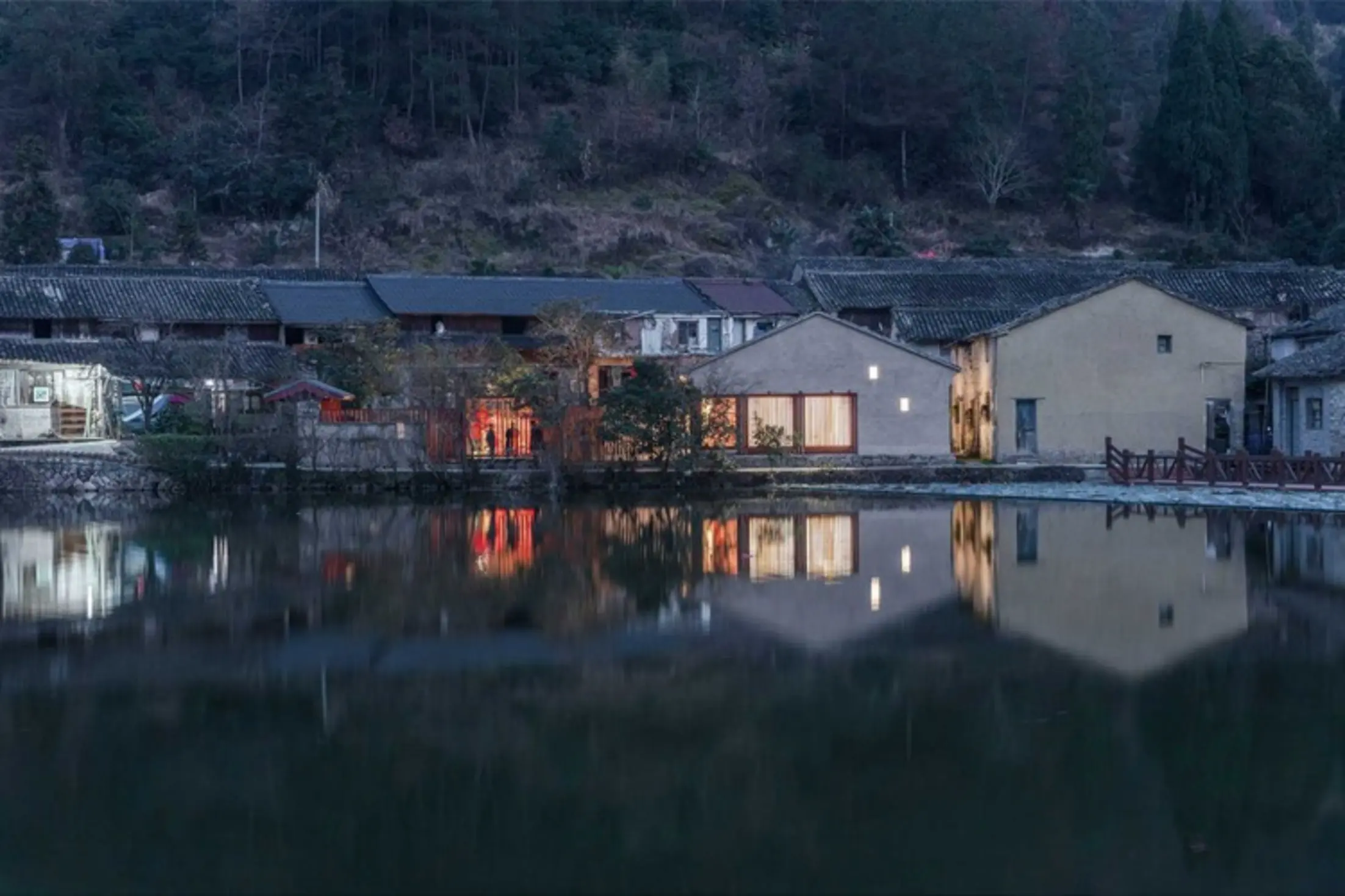 Paper-cut Art Workshop & Lakeshore Libraries, Taizhou, China