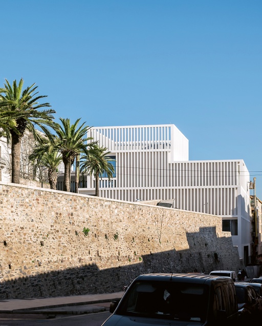 Helga de Alvear Museum