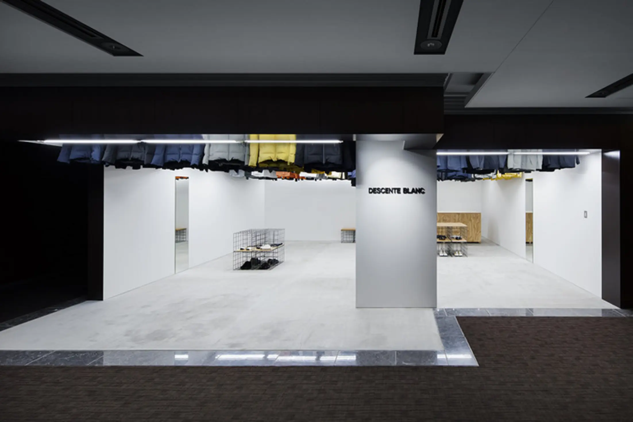 DESCENTE BLANC Marunouchi, Tokyo, Japan