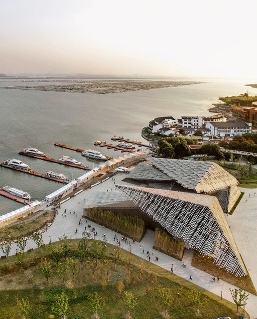 Yangcheng Lake Tourist Transportation Center
