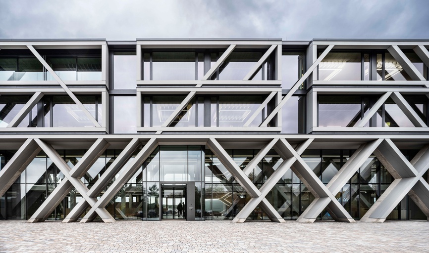 IGZ main campus building in Falkenberg, Falkenberg