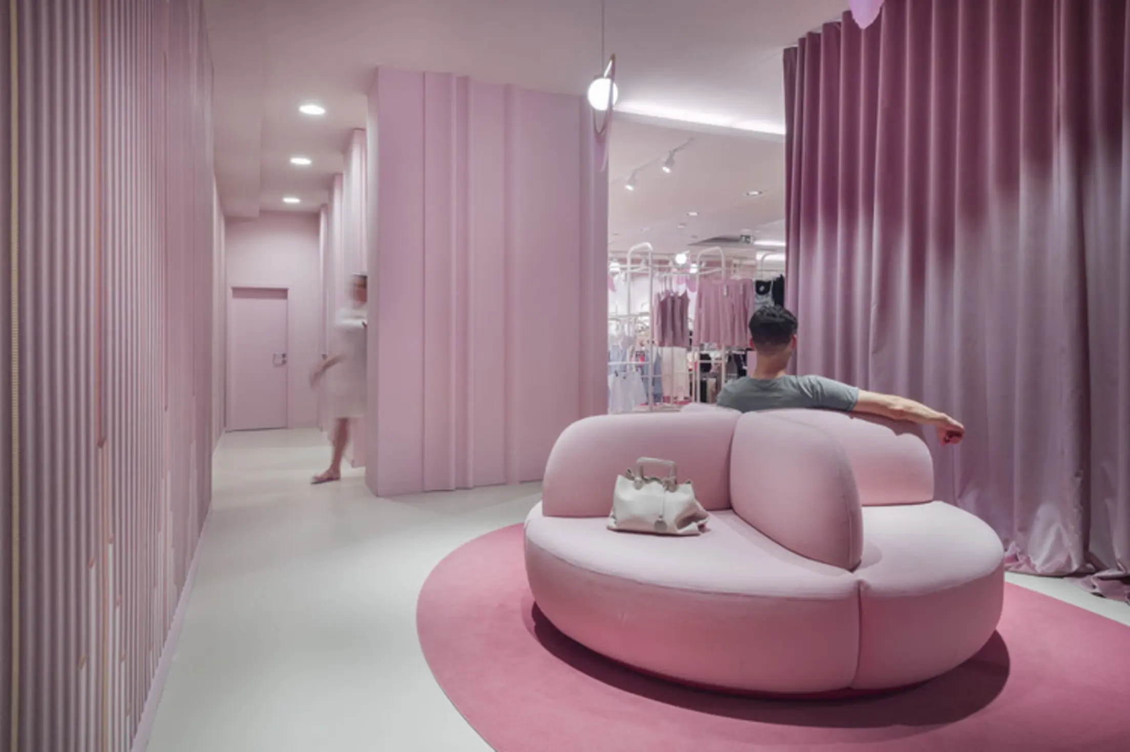 Nama Lingerie Shop, Slovenia