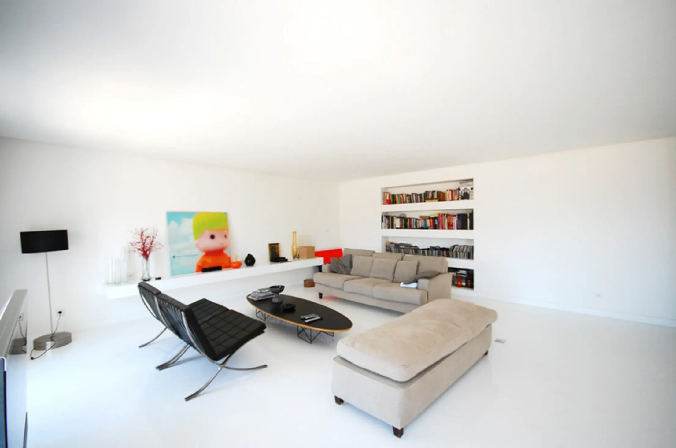 Abstract White Apartment, Lisbon, Portugal