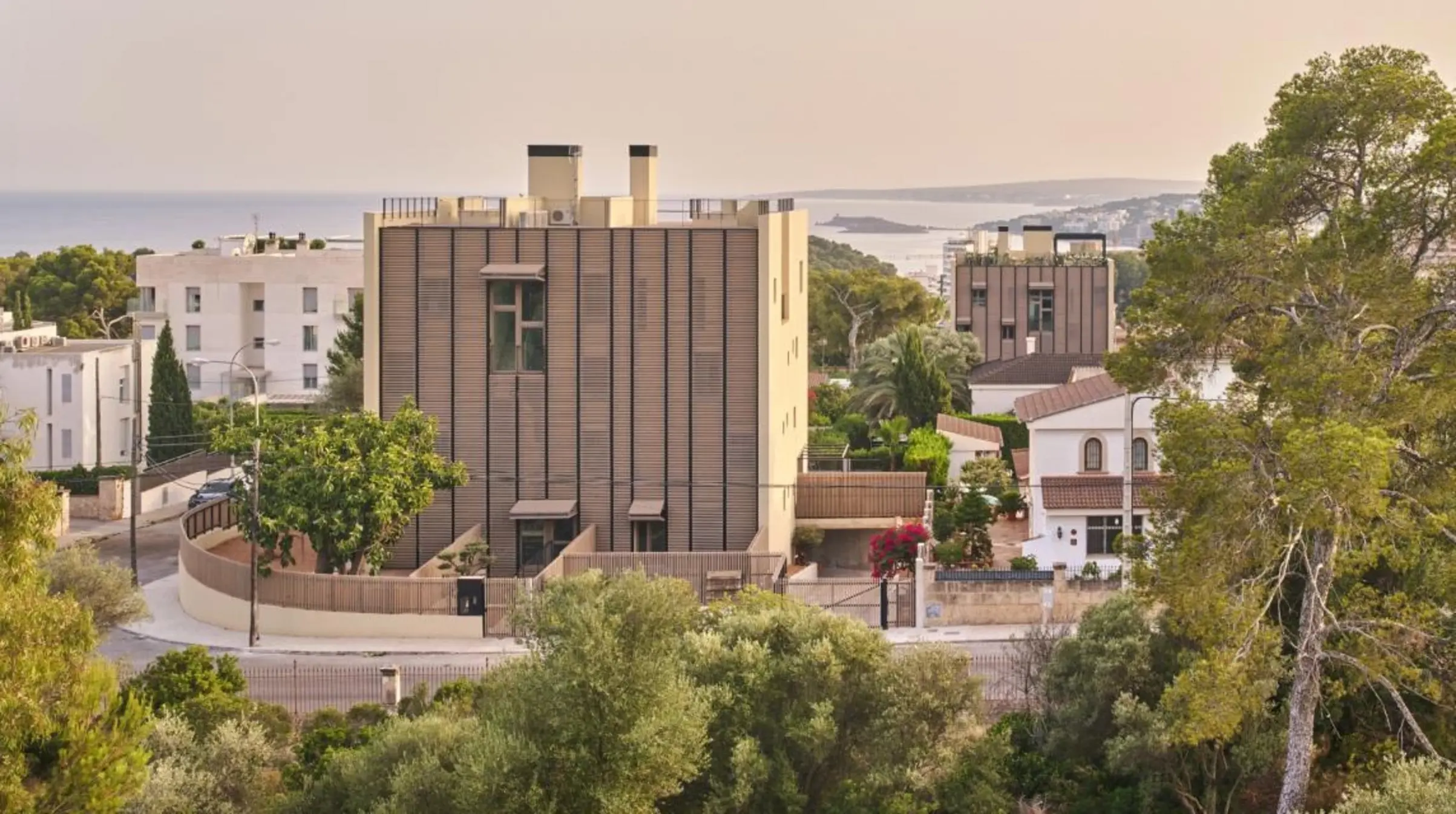 Paral-lel residential blocks, Palma De Mallorca