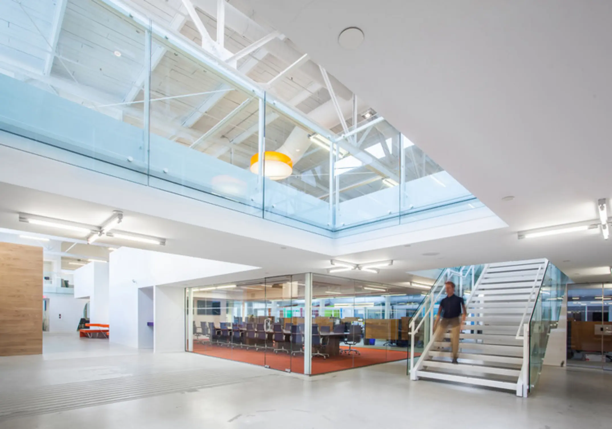 Cossette V7, Toronto