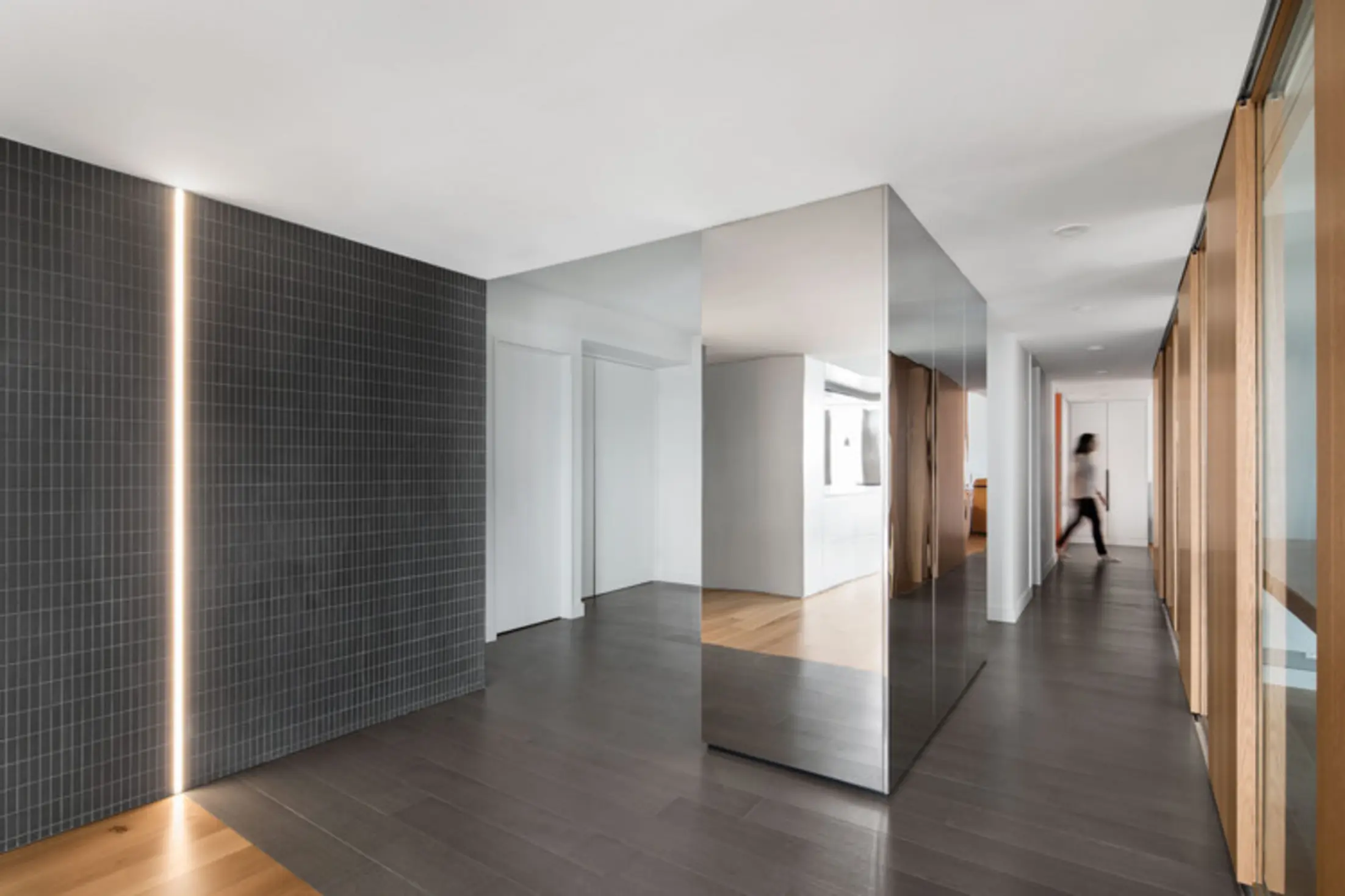 Ville-Marie Apartment, Montreal, Canada