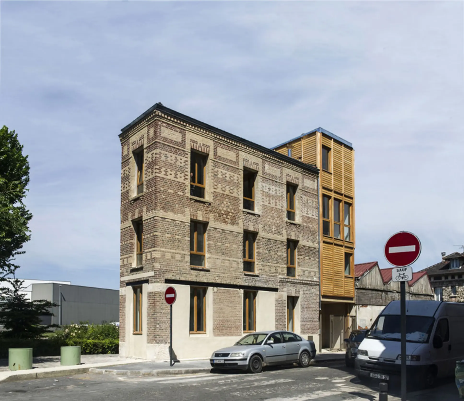 Au Bon Coin, Saint-Denis, France