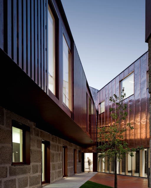 Postgraduate Advanced Training Center in Guimarães