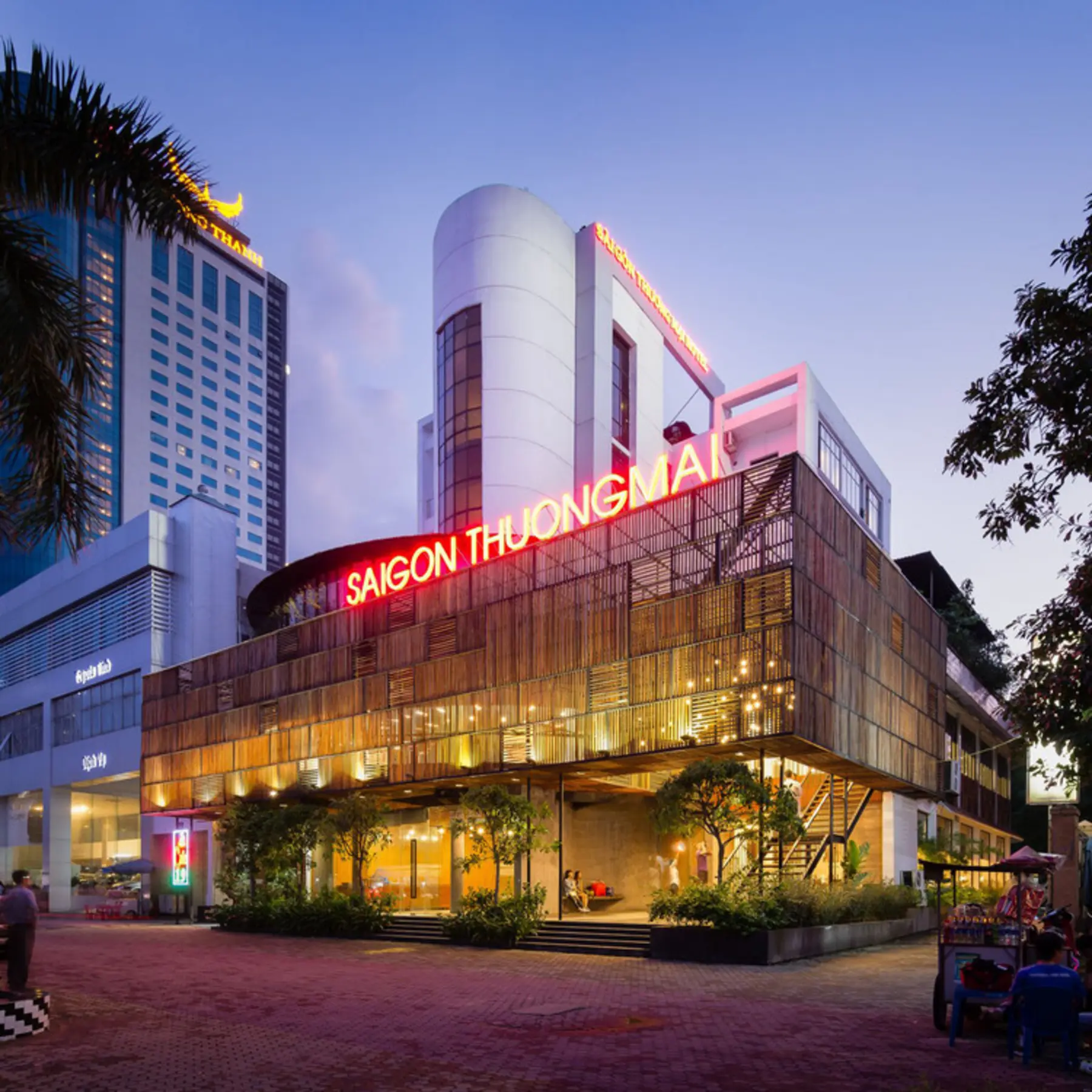 Sai Gon Thuong Mai Hotel by H2 Arch (2014) — Thành Phố Vinh, Vietnam