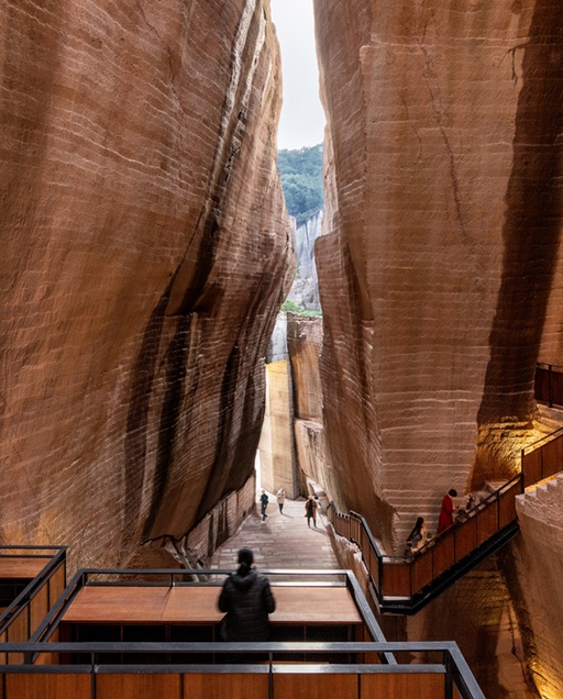 Transformation of stone quarries in Xiandu Valley