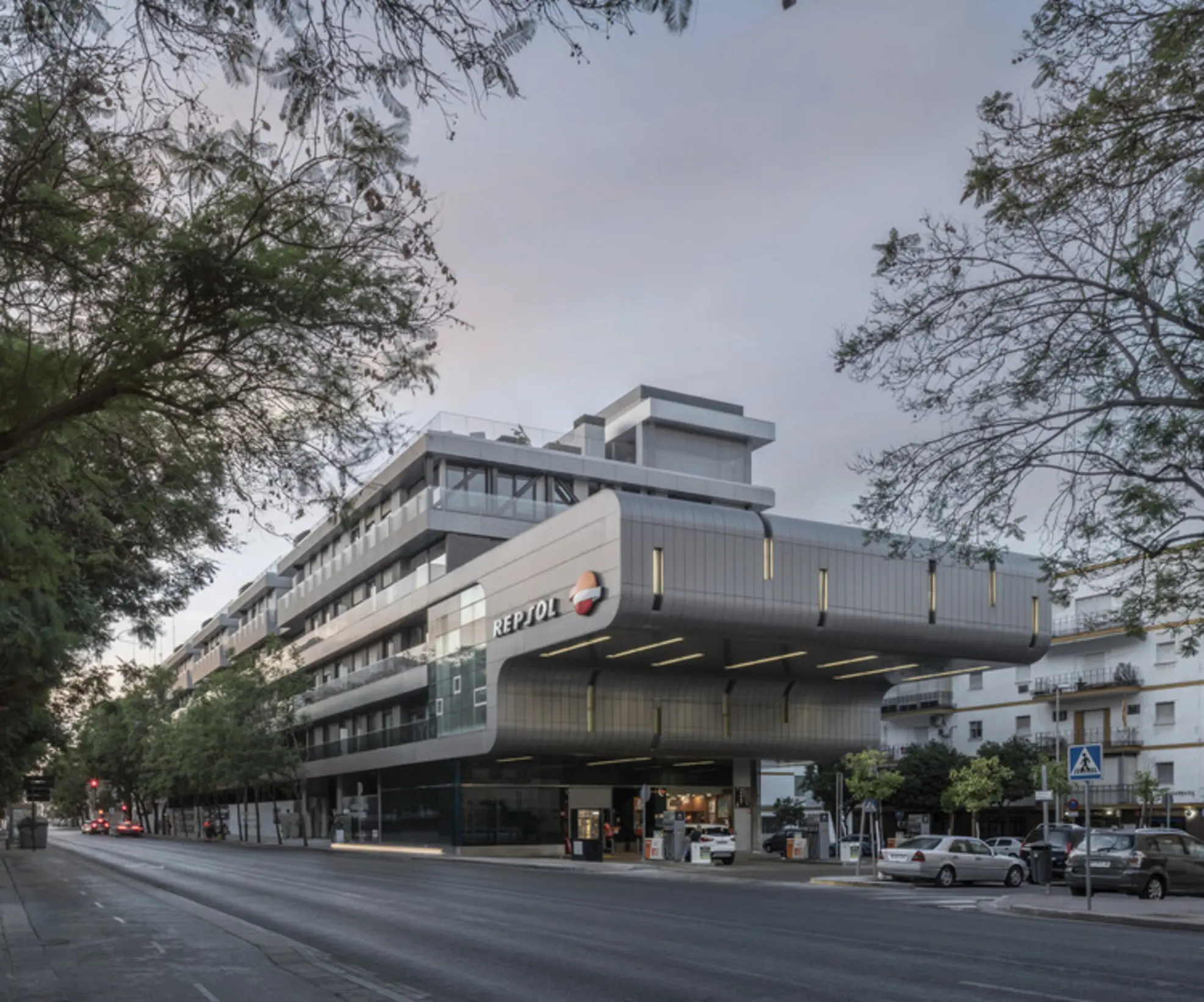 Ramón y Cajal Residential Building, Sevilla, Spain