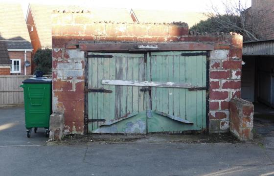 Land for sale in Swadlincote photo