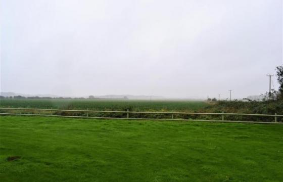 Land for sale in Worlaby, Lincolnshire photo