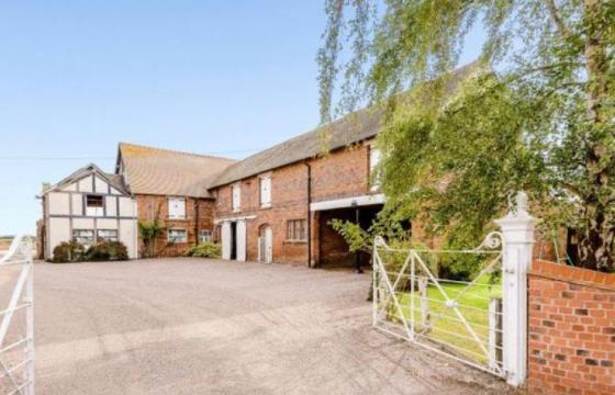 Conversion for sale in Chester, Flintshire photo