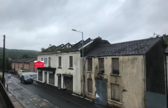 Land for sale in Pontypool, Torfaen photo