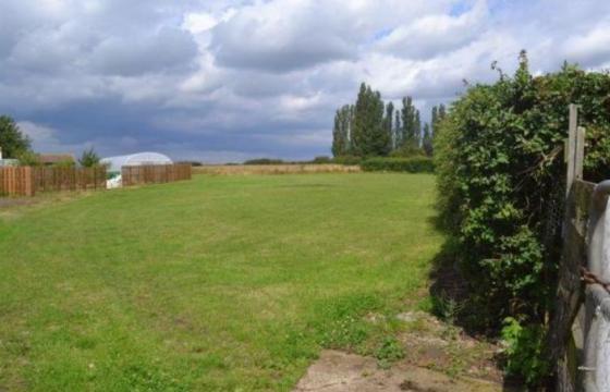Land for sale in Scotter, Lincolnshire photo