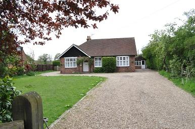 House and plot in Surrey photo