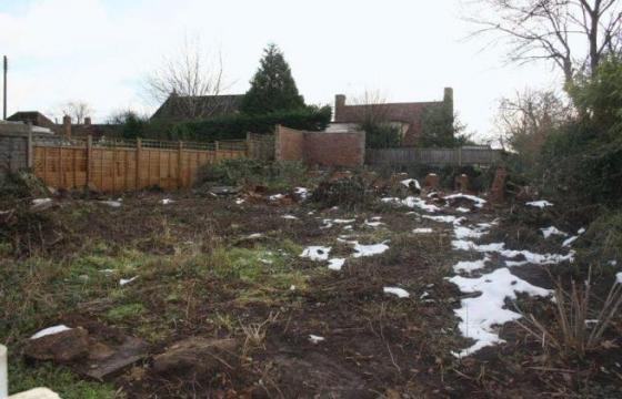 Land for sale in Drakes Broughton, Worcestershire photo