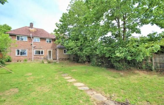 Property for modernisation in Worthing, West Sussex photo