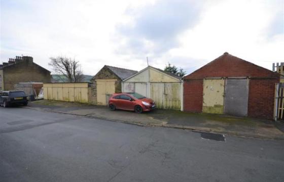 Land for sale in Sowerby Bridge, West Yorkshire photo