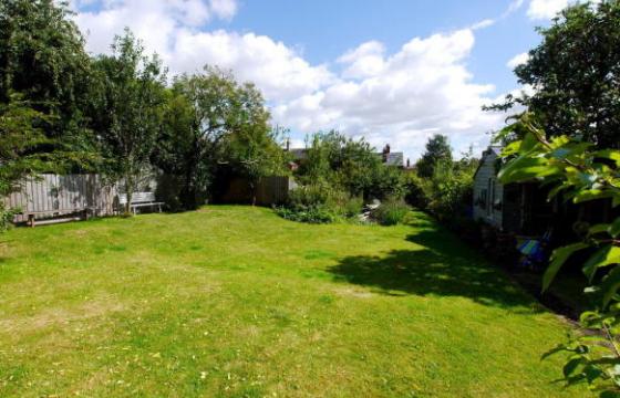 Land for sale in Hadleigh, Suffolk photo